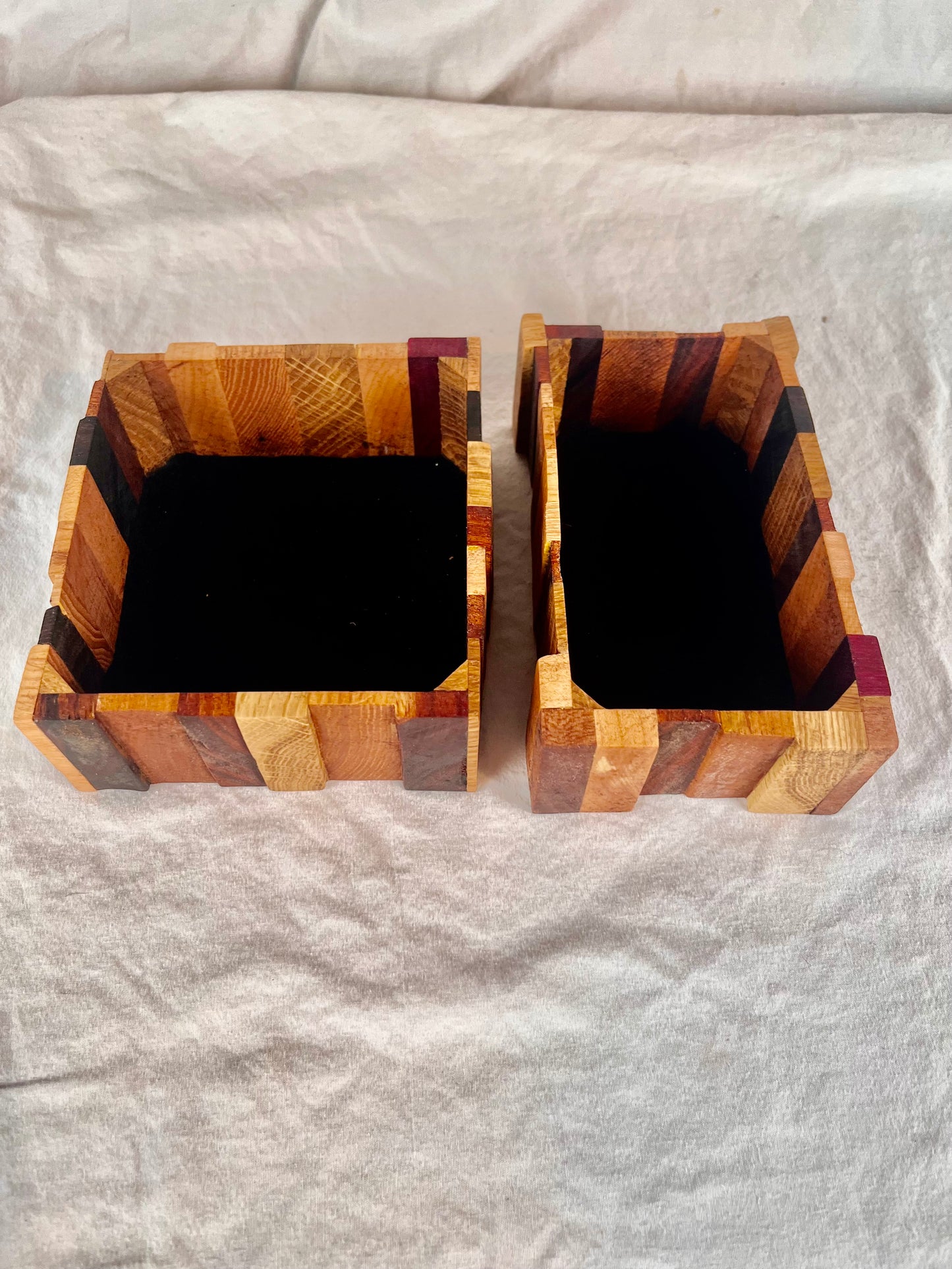 Box set with suede interior