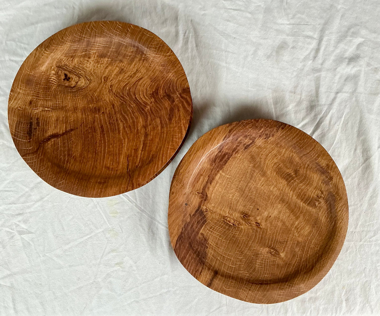 Set of 4 Solid Oak Plates | Natural Grain Serving Dinnerware